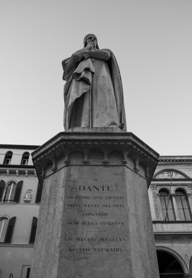 ヴェローナResidenza Dei Signori - Italian Homingアパートメント エクステリア 写真