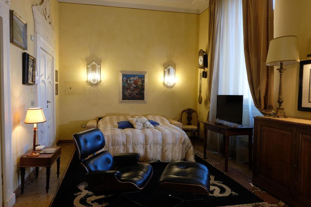 ヴェローナResidenza Dei Signori - Italian Homingアパートメント エクステリア 写真
